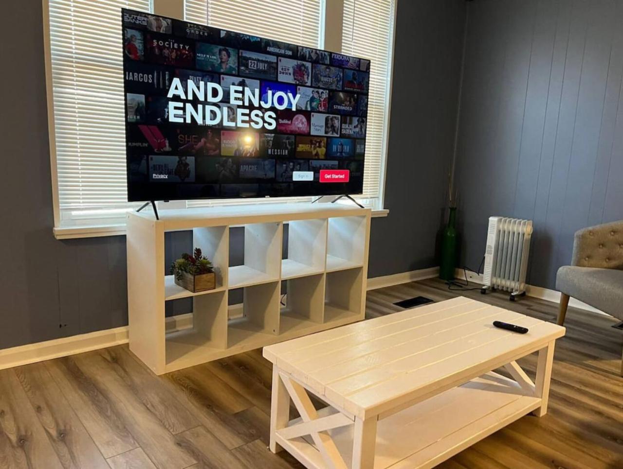 Sleeps 20 6 Bedrooms With 13 Beds Parking And Wifi